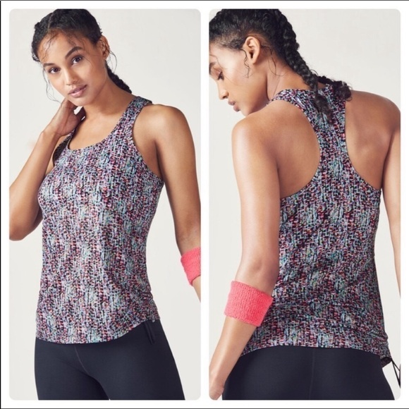 Fabletics Cashel Printed Cinched Tank. - Picture 1 of 5